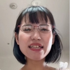 超美眼睛的萌娘展示嘴上功夫-FC2PPV1v4g