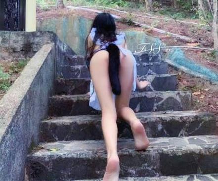 FSS冯珊珊室外打野挑战主人的任务P站&OnlyFans全合集
