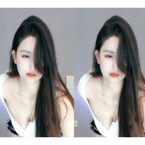 苏樱白皙女神热舞酥胸蜜臀长腿火辣诱惑400M百度云精选