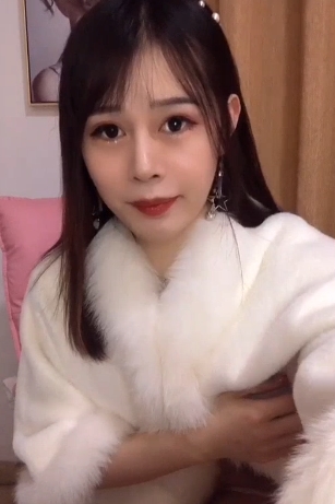 《张思妮火爆虎牙宅男圈,穿暴露服装、给力舞蹈、性感表演,给观众带来火爆有尺度的视频合集》