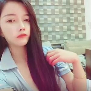 浮力姬虎牙超人气高颜值小妖精定制合集：见证艾莉莎神秘力量的精彩表现！