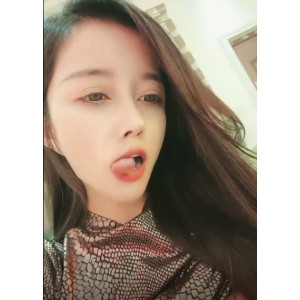 浮力姬虎牙超人气高颜值小妖精定制合集：见证艾莉莎神秘力量的精彩表现！