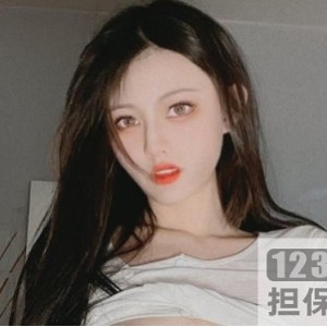 热辣火辣LUCKYYCXYHLXY的妖媚狐狸：颜值爆表、粉嫩肉弹、蜜臀小嘴、玩具男票等等！