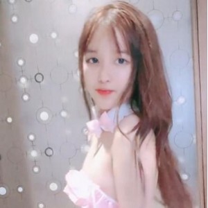 斗鱼萌妹子：27V-387MB，精彩绝伦的粉嫩初恋脸！