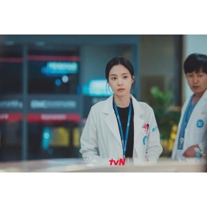 2022年韩国电视剧：《幽灵医生》，4K高清画质，中文字幕