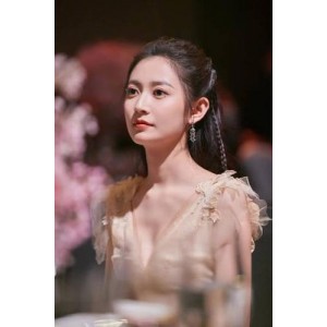 2022年《镜·双城》4K奇幻汉语普通话电视剧：李易峰、陈钰琪、杨志雯等主演，Tat-ChiYau/沧月导演，豆瓣评分8.7分！
