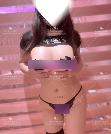 推特工口糯米姬:黑色长筒袜,丰满肉感,可欲可萝的美女