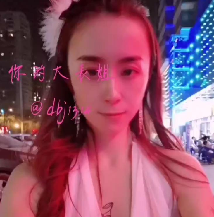 东北网红大表姐：反差烧花样羞辱教育，猛P精致长相让你欣喜若狂！