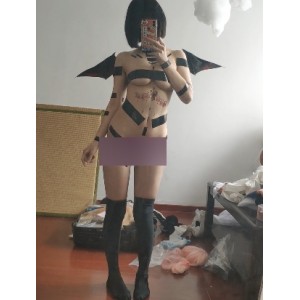 极品COSERHokunaimeko：白皙粉嫩肉感身材百变绅士福利，立即下载！