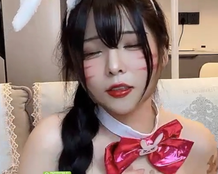 SherryNiko:百度夹子ED2收藏达424个,90V夹子备受瞩目,视频丰富多彩