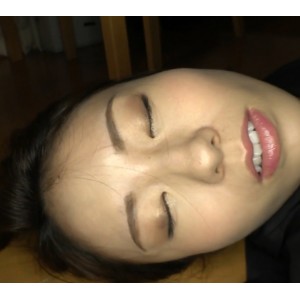 根据您提供的内容，为该商品取一个```plaintext[转载搬运]FC暗黑系列互动合集中部[34V+56.4G][百度盘]```这个标题包含了关键信息和视频大