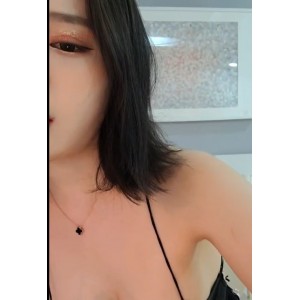 律儿主播精彩视频合集：2V+1V，总时长14.5G，收藏必备！