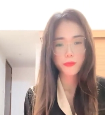 [转载搬运]甜美高颜值美女！苗条身材飞机场！大黑牛震某处[1V+437MB][百度盘]