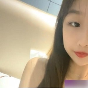 小妹子塔李溪妍6月自拍作品合集，8个视频总计3.28G，网红新晋女主播展现颜值与身材