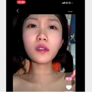 清纯妹子自拍特写镜头11分钟视频资源