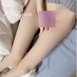 限量发售推特安安老师的灰色毛衣作品一部，麻酥酥丰满身材惊艳登场！视频照片全部揭秘！