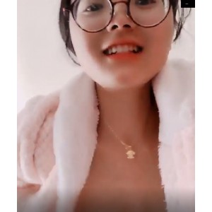 精品泄密-美女自拍-展示