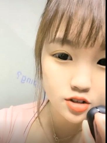 斗鱼小妖孽(小妲己萌妹)视频合集火爆R身材白嫩性感撩人,27V-387M有尺度可爱萌妹!