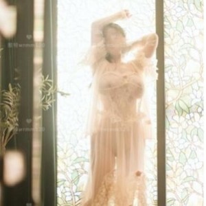 G奶女神九九酱新作合集：颜值极高、尺度极大、丰满美人！