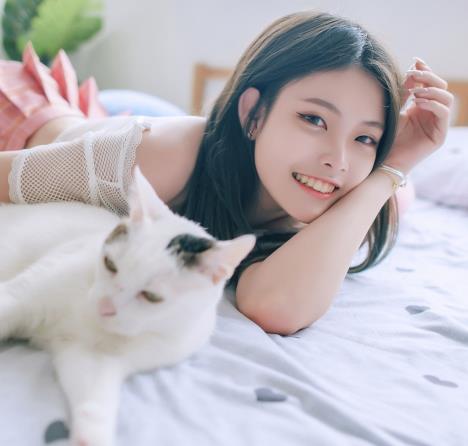 JVID18岁精选学生妹双儿，年轻露资源，精选校外实习，观摩下水！
