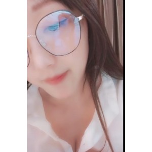 天使一样的女主播_白丫头呀作品两部