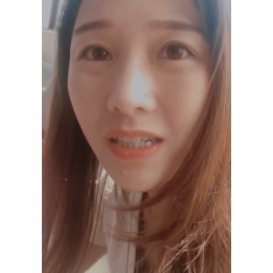 网红特莱莎lyainevan推特合集：60个视频、57张照片，总大小3.3G！