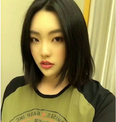 推特超巨ru《cream》短视频合集,含代表作《1V,803M》,百度云资源供观看下载