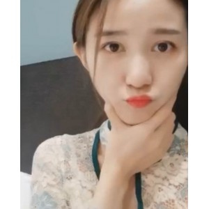 根据您提供的内容，为该商品取一个```plaintext[自行打包]自拍精彩合集2023年8月[5+3.21G][百度盘]```这个标题包含了关键信息和视频大小