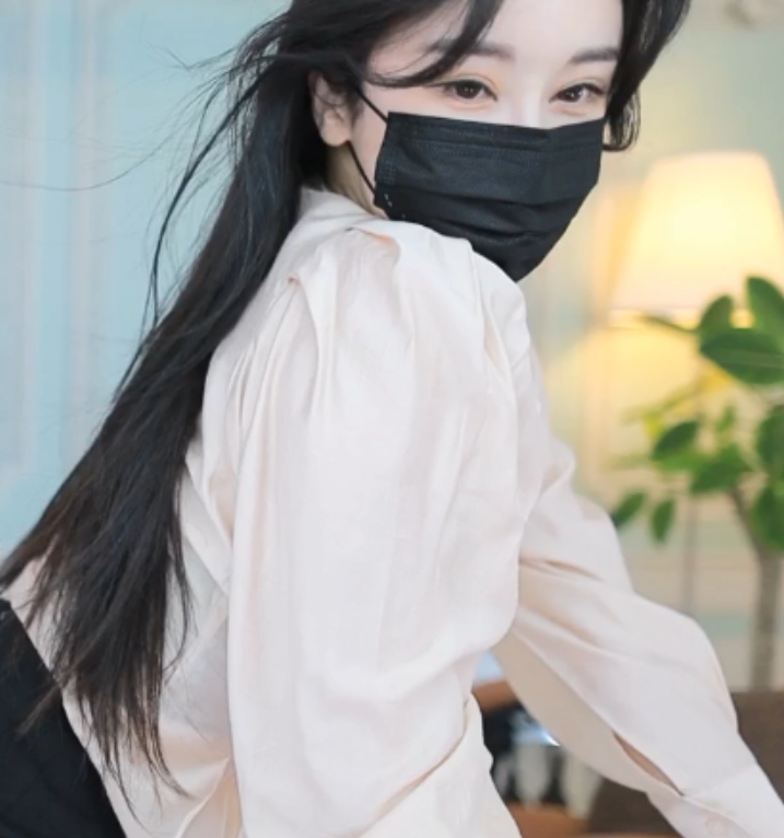 热舞大合集:主播国内小日子燃情舞蹈,数量众多大小各异,管够在线解