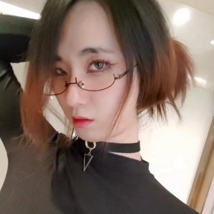 男魅魔宇宸酱：广州伪娘团领袖NV-1.2G，与你在地铁相遇视频大
