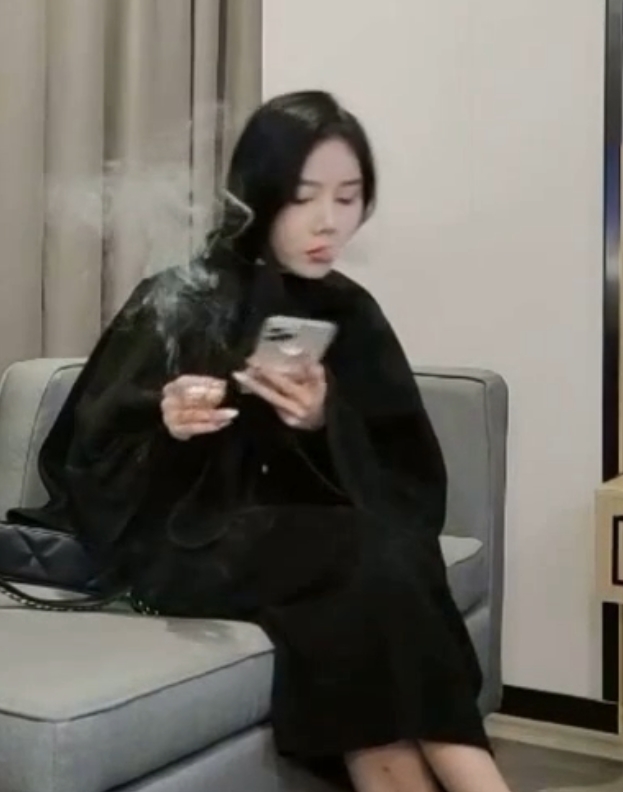 神秘优质女约会视频曝光!步宾vs小宝,黑白纹身争吵翻车大战