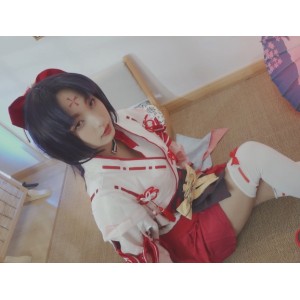 抖音女神神樂坂真冬Cosplay视频合集，日系动漫经典美女，白色丝袜蝴蝶结鹿角，3集761M