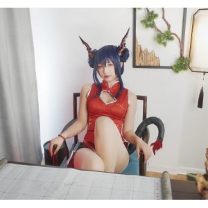抖音女神神樂坂真冬Cosplay视频合集，日系动漫经典美女，白色丝袜蝴蝶结鹿角，3集761M