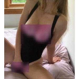 -ChessieRae合集百度盘搬运45V+9.49G视频资源如梦似幻解压密码”标题包含了关键信息并突出了视频大小和解压密码的重要性，同时描述了ChessieR
