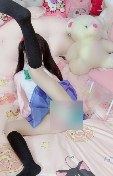 合法妹子露三点斗鱼主播蔡小熊小合集7.85g