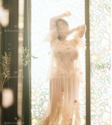 新一代G奶女神94V-1.42G宅男女神合集,颜值称号爆表!丰满美人,满足死忠粉的尺度需求!