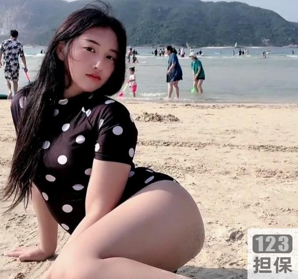 快手女神韩书妍定制视频作品集微胖男主C作硬菜，感受清纯韩舒妍的微笑
