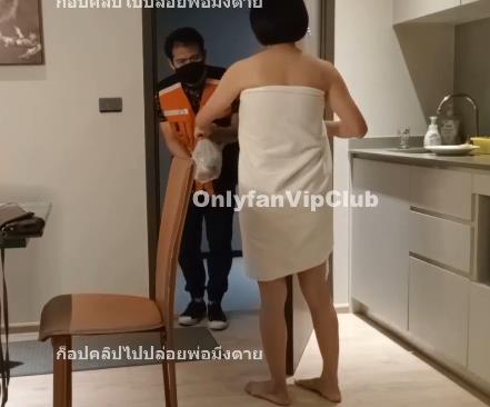 泰国网红OnlyFans主妇Ava莎莎的精彩视频资源:勾引外卖小哥,家中拍摄的热情给力!