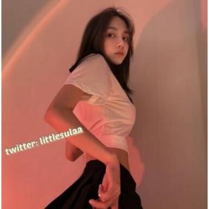 Lilesulaa：Twitter上的妹子尤物，无毛美丽，餐桌约会，浴池游泳，38V6.5G车，美貌魅力难以抗拒！