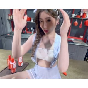 JVID_璃奈酱_女仆润滑套餐_上帝视角！一部