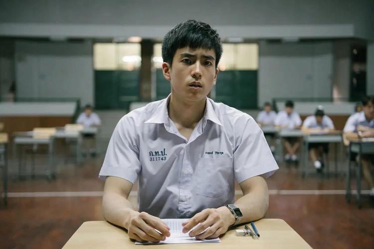 天才枪手:泰国最穷的省,却出了个亚洲首富!看完我服了