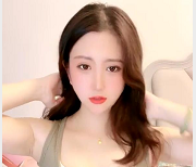 最新快手网红绝顶尤物萌妹-琪琪自娱自乐紫薇