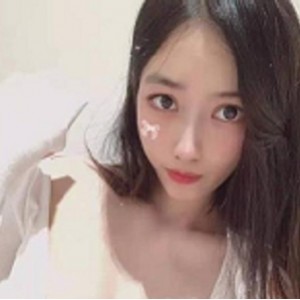 最新易直播网红主播-过气学姐