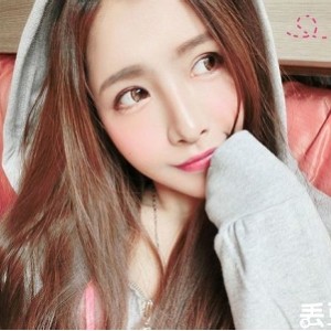最新高颜值御姐（叫小黑.一只肥黑)资源
