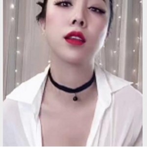 最新快手极品社保姬美少妇 林雨馨 超大尺度社保