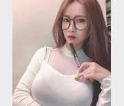 最新有气质最反差女主！高颜值长腿