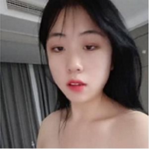 最新直播敢露敢做的00后超级胸