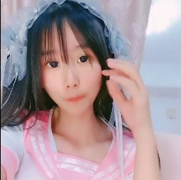 虎牙网红【小萝幼】白齐下水泉涌动