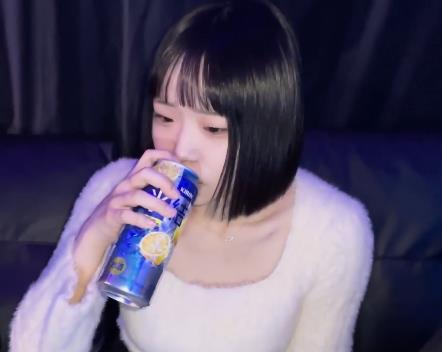 岛国推特群~P超人气合集tokyomeltdownmyfans最新作品4V3.7G,真实自拍