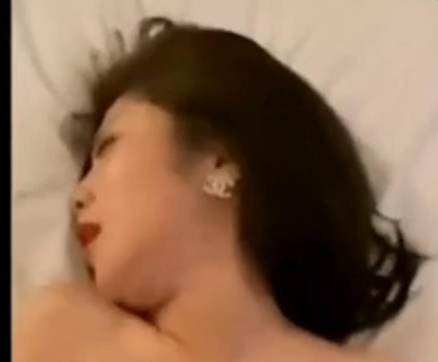 抖音热瓜唐山玉田花店老板娘叶丛事件完整版2V282M，事件回顾与曝光